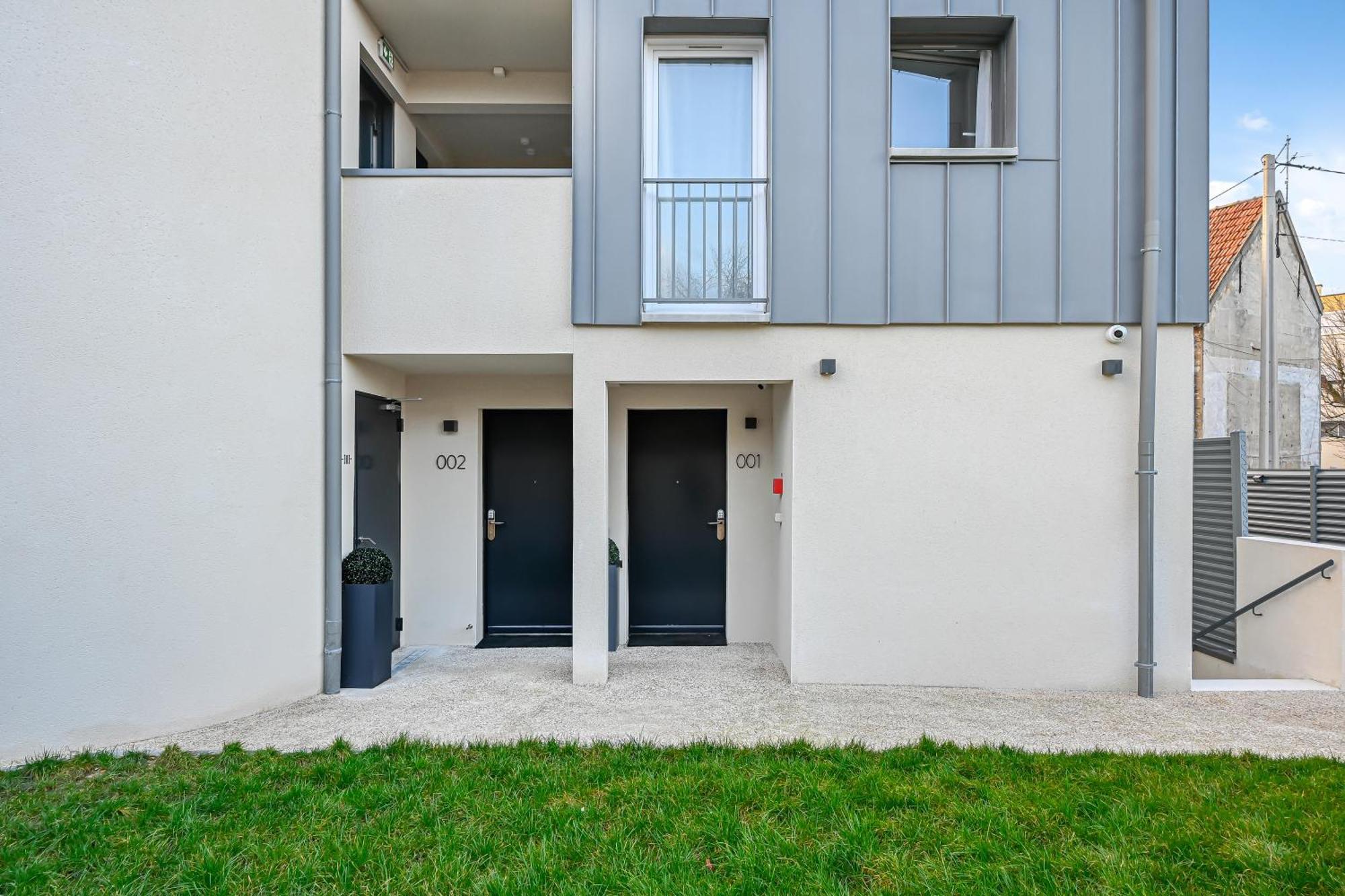 Combs-la-Ville Jiji Suites מראה חיצוני תמונה