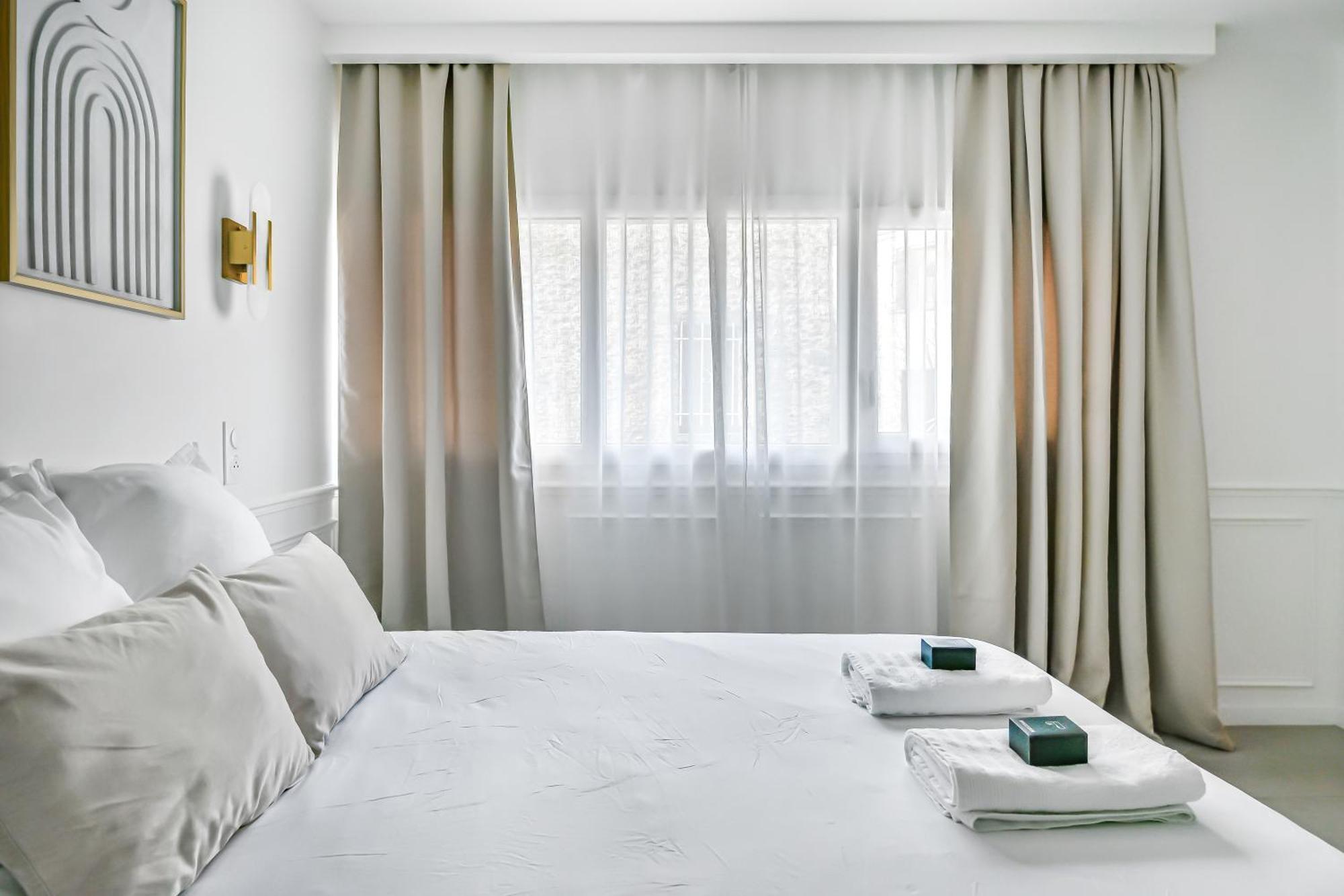 Combs-la-Ville Jiji Suites מראה חיצוני תמונה