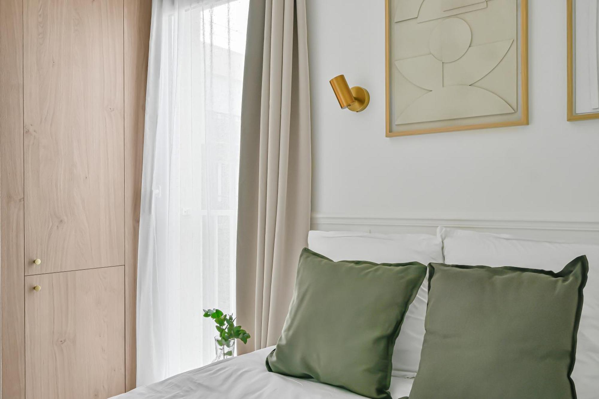 Combs-la-Ville Jiji Suites מראה חיצוני תמונה