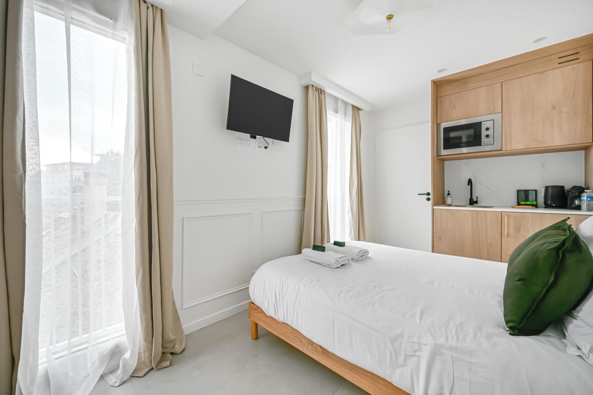 Combs-la-Ville Jiji Suites מראה חיצוני תמונה