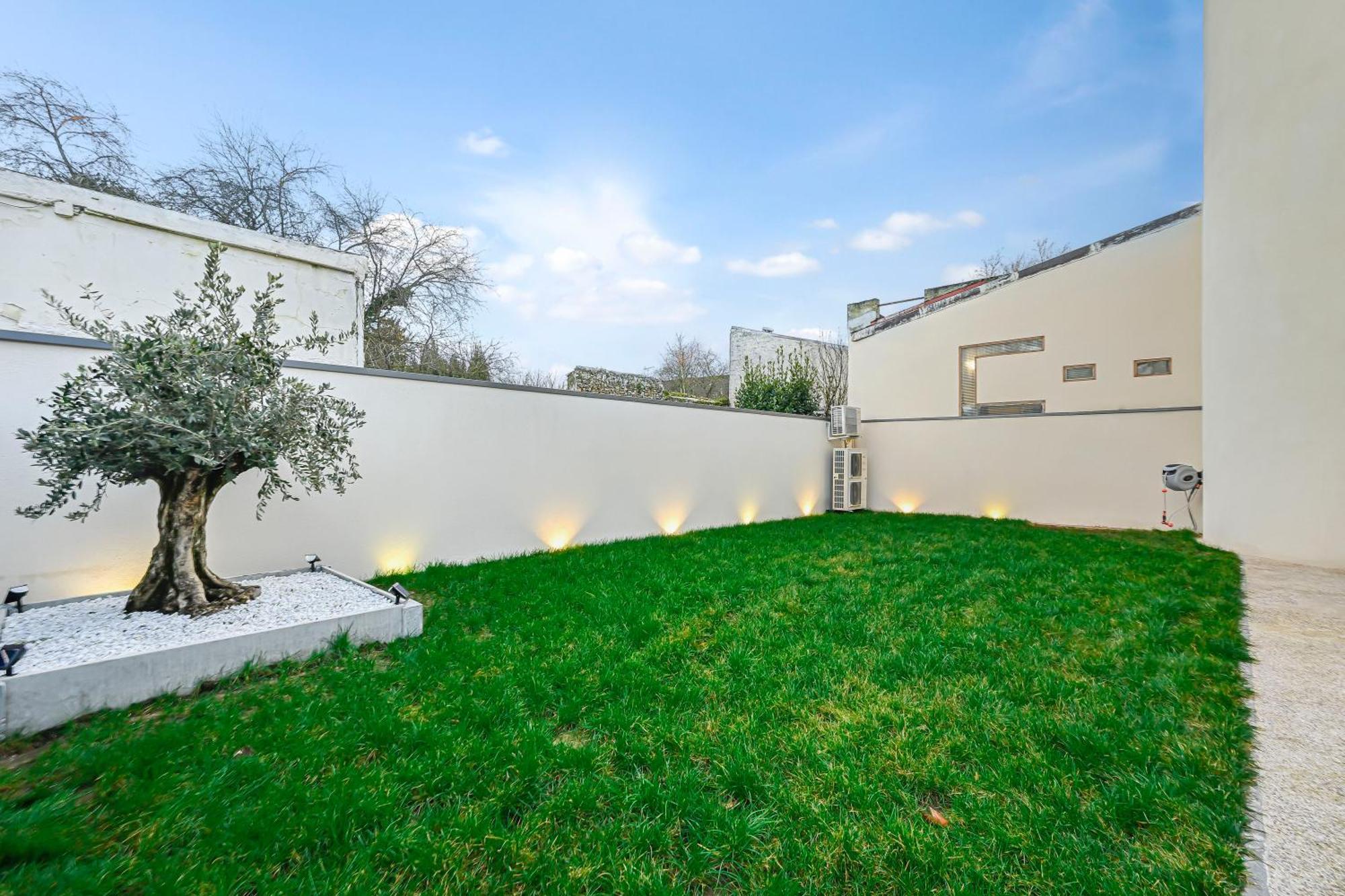 Combs-la-Ville Jiji Suites מראה חיצוני תמונה
